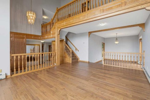 119 Strathbury Bay Sw, Calgary, AB - Indoor Photo Showing Other Room