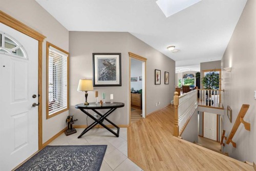 37 Scimitar Heath Nw, Calgary, AB - Indoor Photo Showing Other Room