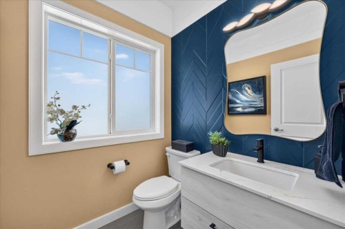 9 Drake Landing Square, Okotoks, AB - Indoor Photo Showing Bathroom