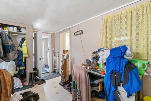 4737 48 Street, Olds, AB - Indoor