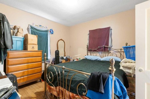 4737 48 Street, Olds, AB - Indoor Photo Showing Bedroom
