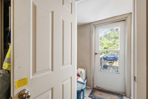 4737 48 Street, Olds, AB - Indoor Photo Showing Other Room