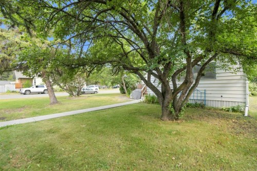 4737 48 Street, Olds, AB - Outdoor