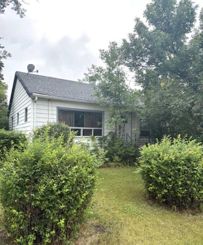 4737 48 Street, Olds, AB - Outdoor