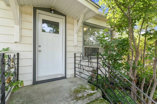 4737 48 Street, Olds, AB - Outdoor With Exterior