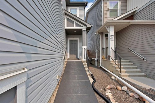 256 Auburn Glen Close Se, Calgary, AB - Outdoor