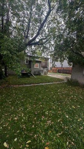 1436 22 Avenue Nw, Calgary, AB - Outdoor