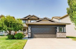 240 Willowmere Close Chestermere, AB T1X 1S3