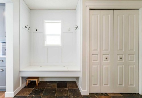 240 Willowmere Close, Chestermere, AB - Indoor Photo Showing Other Room