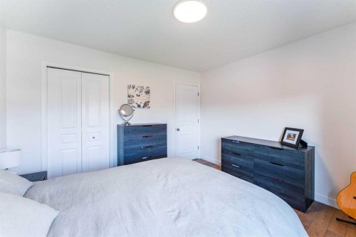 240 Willowmere Close, Chestermere, AB - Indoor Photo Showing Bedroom