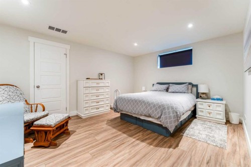 240 Willowmere Close, Chestermere, AB - Indoor Photo Showing Bedroom