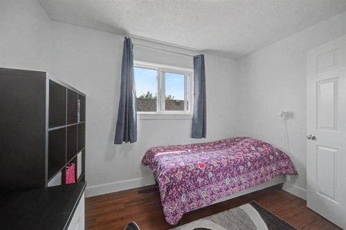 172 Coverton Circle Ne, Calgary, AB - Indoor Photo Showing Bedroom