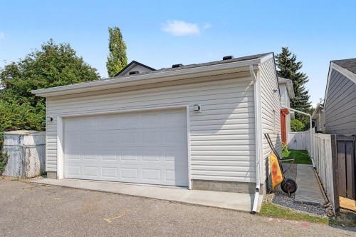 172 Coverton Circle Ne, Calgary, AB - Outdoor With Exterior