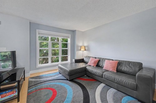 172 Coverton Circle Ne, Calgary, AB - Indoor Photo Showing Living Room