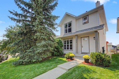 172 Coverton Circle Ne, Calgary, AB - Outdoor