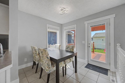 172 Coverton Circle Ne, Calgary, AB - Indoor Photo Showing Dining Room