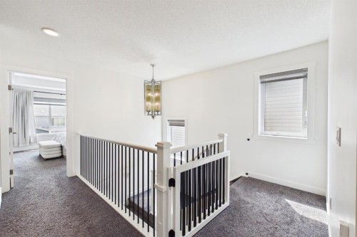 66 Legacy Glen Crescent Se, Calgary, AB - Indoor Photo Showing Other Room