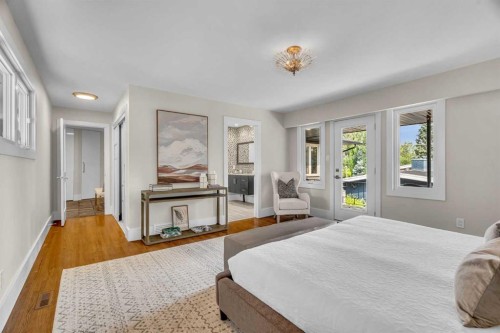 60 Massey Place Sw, Calgary, AB - Indoor Photo Showing Bedroom
