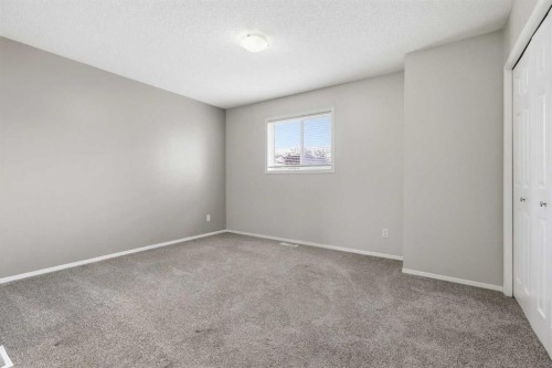 103-760 Railway Gate Sw, Airdrie, AB - Indoor Photo Showing Other Room