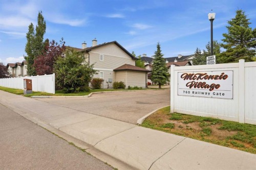 103-760 Railway Gate Sw, Airdrie, AB - Outdoor