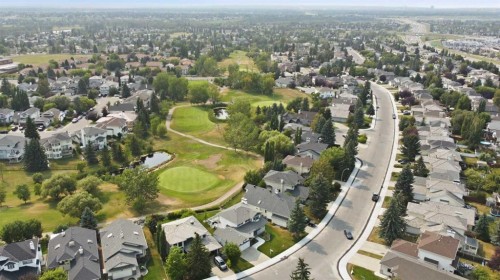 122 Douglas Woods Hill Se, Calgary, AB -  With View
