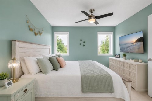 377 Tuscany Valley View Nw, Calgary, AB - Indoor Photo Showing Bedroom
