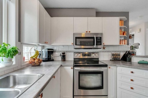 377 Tuscany Valley View Nw, Calgary, AB - Indoor Photo Showing Kitchen With Stainless Steel Kitchen