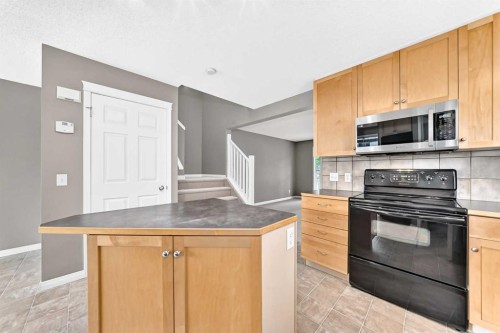 133 Prestwick Heights Se, Calgary, AB - Indoor Photo Showing Kitchen