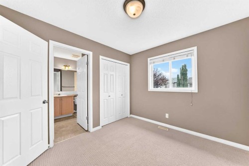133 Prestwick Heights Se, Calgary, AB - Indoor Photo Showing Other Room