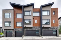 17 Royal Elm Green NW Calgary, AB T3G 0G8