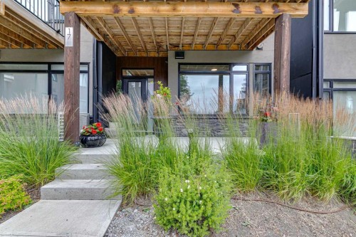 17 Royal Elm Green Nw, Calgary, AB - Outdoor