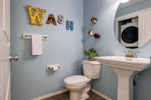 5 Brightonstone Grove Se, Calgary, AB - Indoor Photo Showing Bathroom