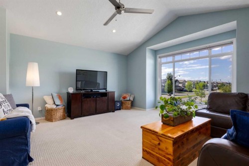 5 Brightonstone Grove Se, Calgary, AB - Indoor Photo Showing Living Room