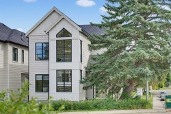 4612 Grove Hill Road SW Calgary, AB T3E 4G1