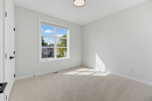 4612 Grove Hill Road Sw, Calgary, AB 