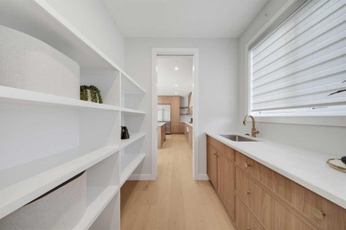 4612 Grove Hill Road Sw, Calgary, AB 