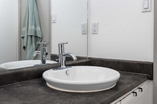 505-1334 14 Avenue Sw, Calgary, AB - Indoor Photo Showing Bedroom
