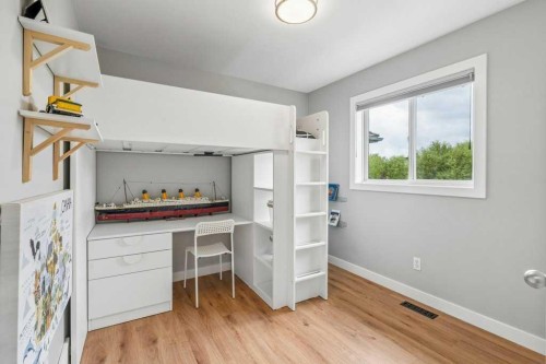 42 Douglas Glen Circle Se, Calgary, AB 