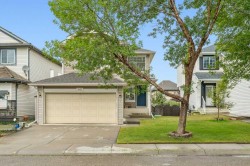 42 Douglas Glen Circle SECalgary, AB T2Z 3T3
