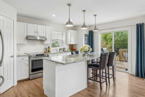 42 Douglas Glen Circle Se, Calgary, AB 