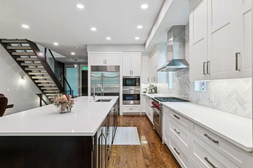 1940 48 Avenue Sw, Calgary, AB - Indoor Photo Showing Kitchen With Upgraded Kitchen