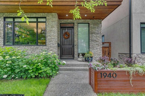1940 48 Avenue Sw, Calgary, AB - Outdoor