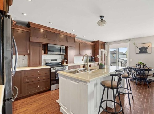 19 Covemeadow Crescent Ne, Calgary, AB - Indoor Photo Showing Kitchen With Stainless Steel Kitchen