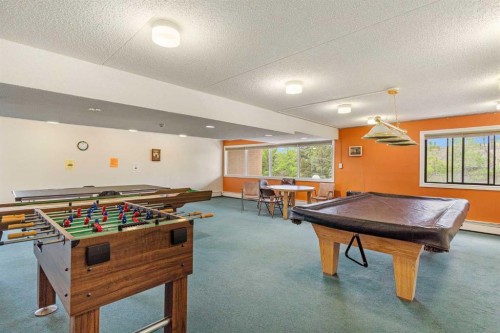 716-5204 Dalton Drive Nw, Calgary, AB - Indoor Photo Showing Other Room