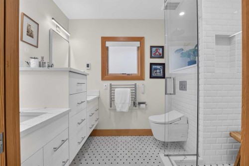 124 Garden Crescent Sw, Calgary, AB 