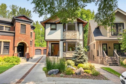 124 Garden Crescent Sw, Calgary, AB 
