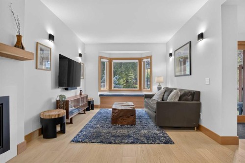 124 Garden Crescent Sw, Calgary, AB 