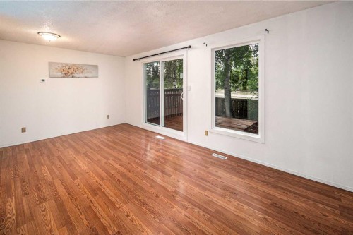 35-4740 Dalton Drive Nw, Calgary, AB - Indoor Photo Showing Other Room