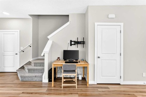 52 Wolf Creek Drive Se, Calgary, AB - Indoor