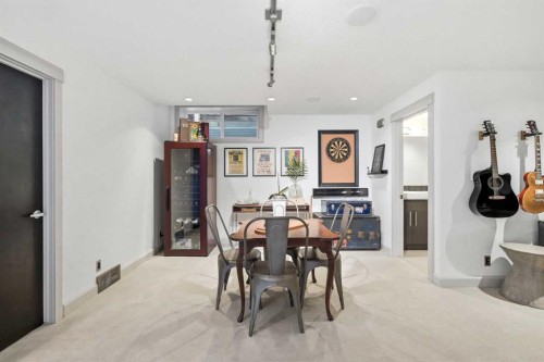 2042 49 Avenue Sw, Calgary, AB - Indoor Photo Showing Dining Room